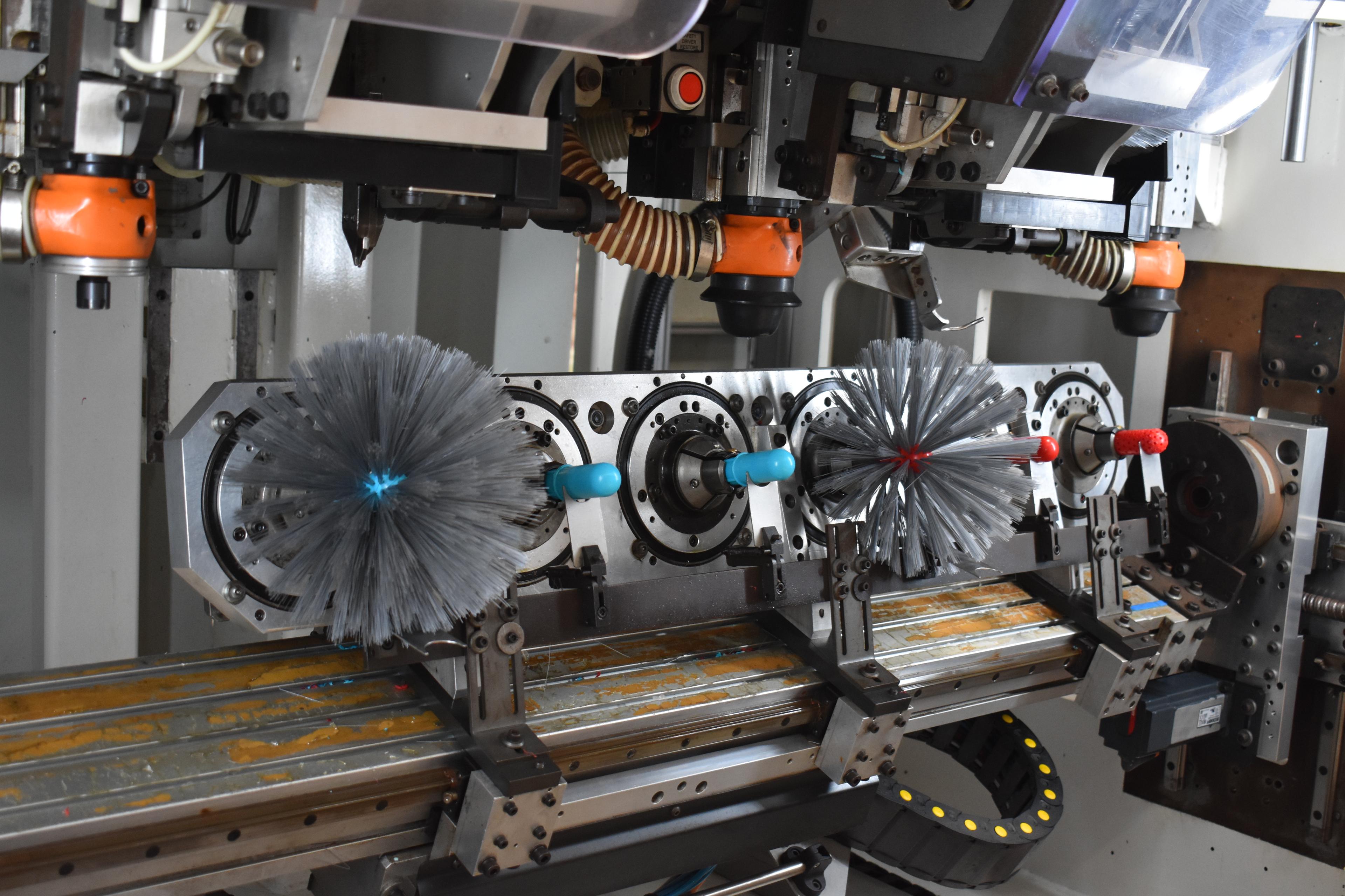 Injection molding equipment